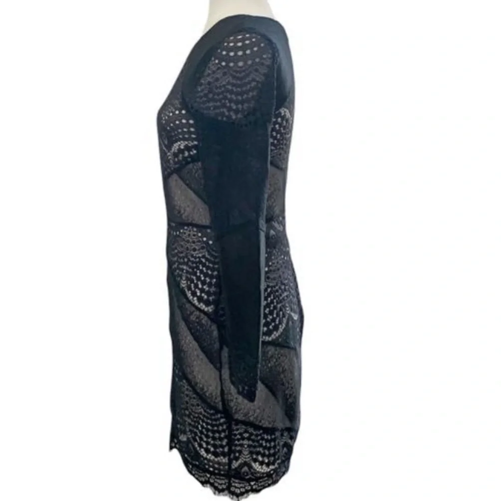 Sandro
Black White Lace Overlay Cocktail Dress
Size: US 4 (S) Length: Sh… - Picture 5 of 9